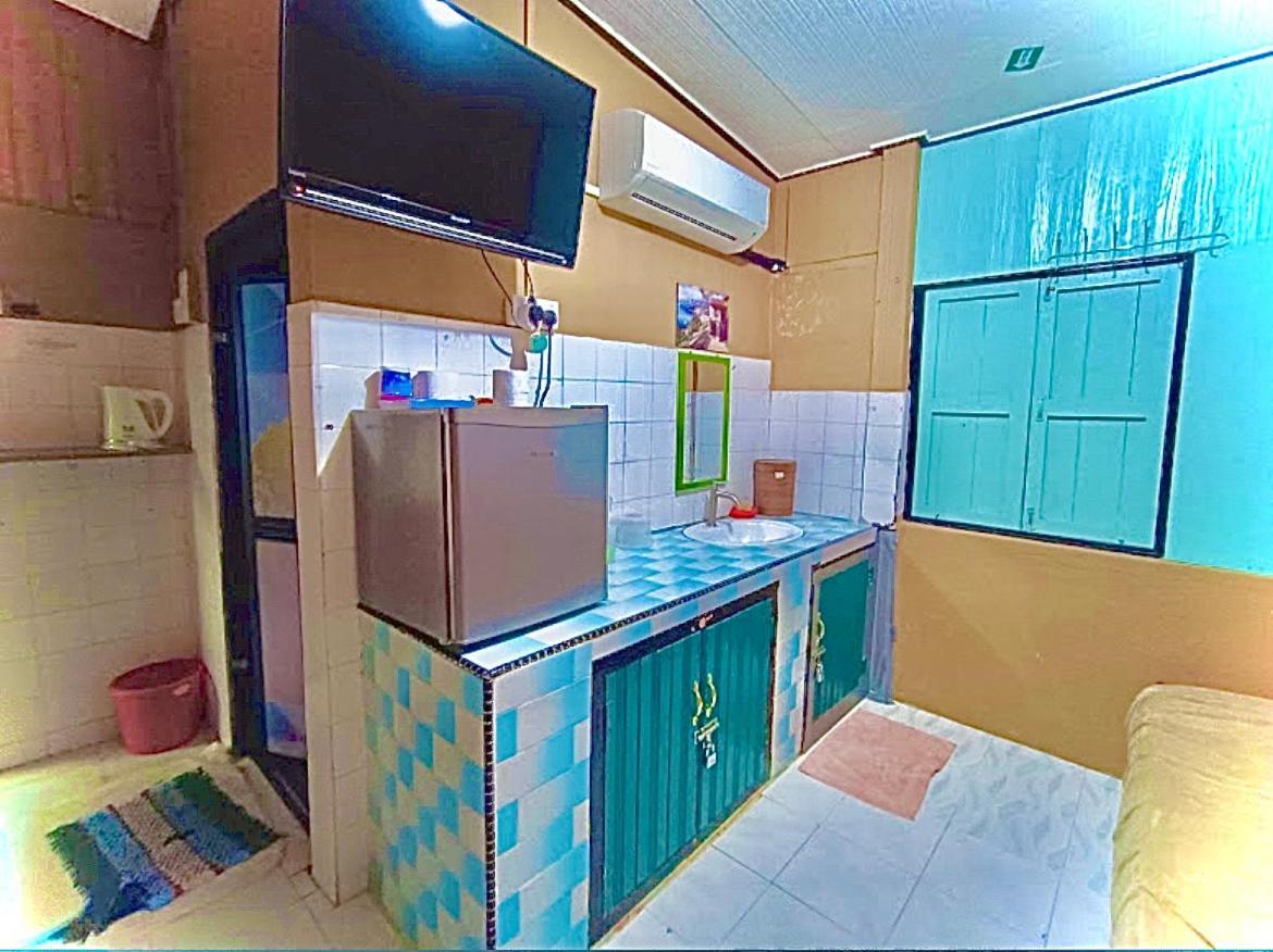 Perhentian Ab Kampong Pasir Hantu